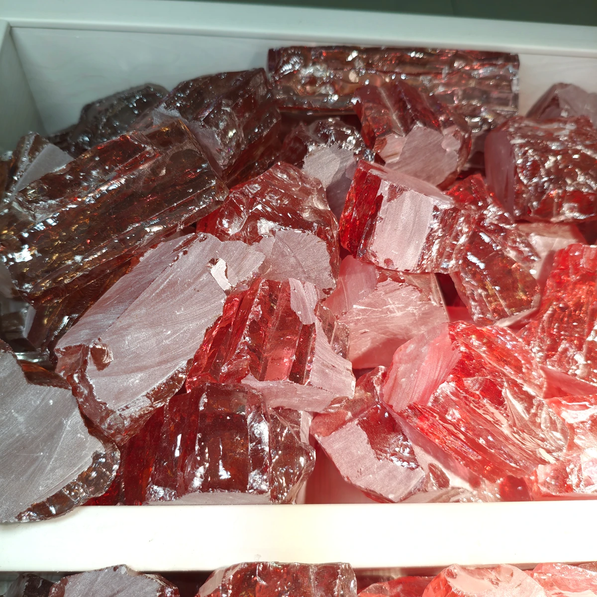 

500g/Bag Red Cubic Zirconia Rough Zircon Stone Unprocessed Raw CZ Material Gemstone