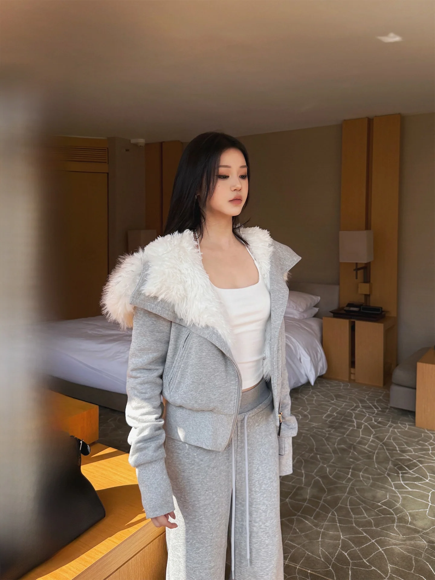 

Женская куртка BULENG с капюшоном на флисовой подкладке, с завязками на талии, повседневная, с длинными рукавами, для осени и зимы, модная, для женщин