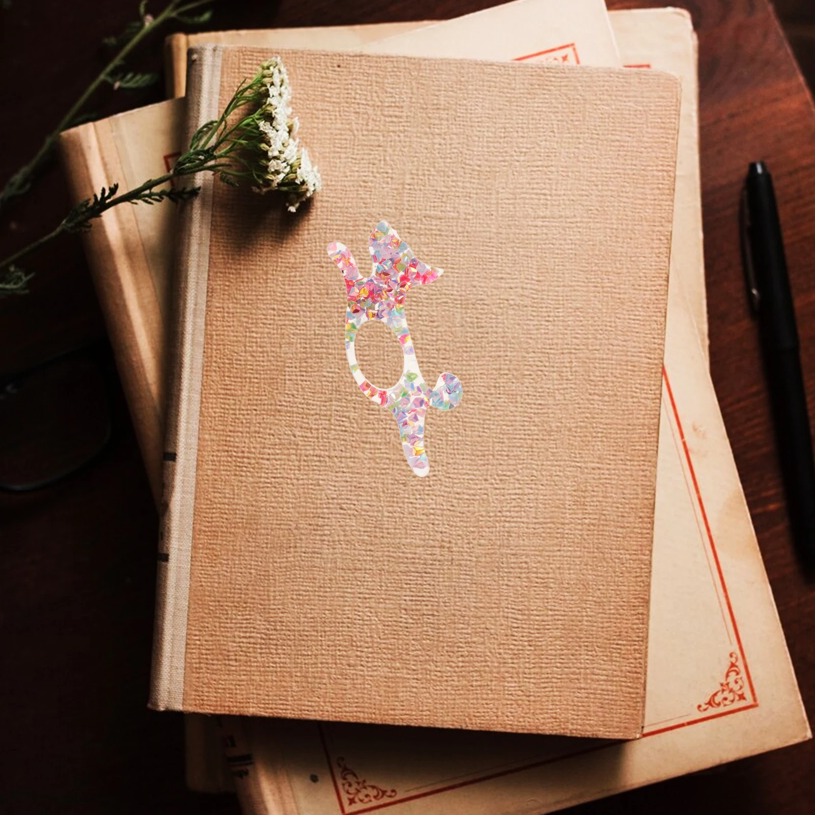 ที่คั่นหนังสือรูปสุนัขน่ารัก ที่คั่นหน้าแบบพกพา อุปกรณ์ช่วยอ่านหนังสือ ที่เปิดหน้าอเนกประสงค์ สำหรับคนรักหนังสือ