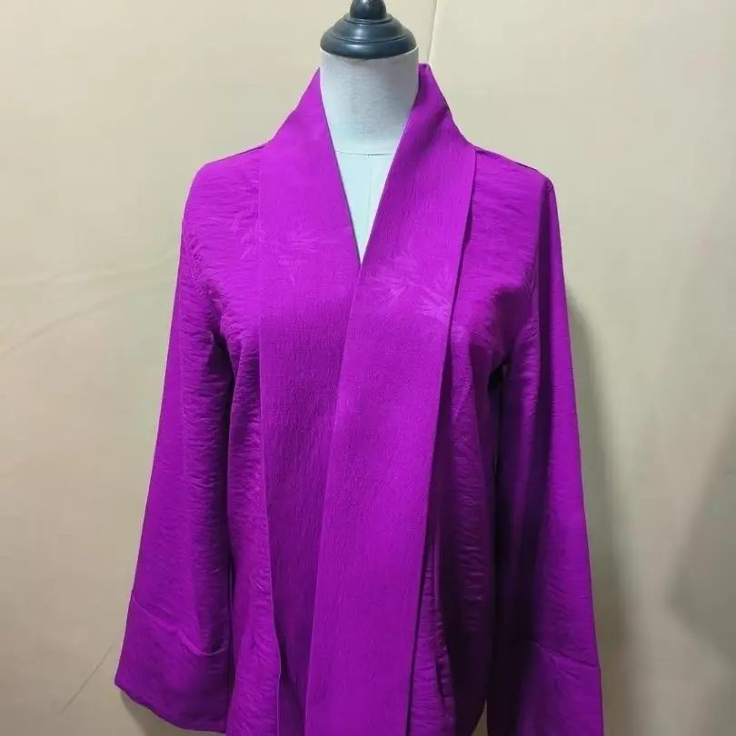 

New top Xizang suit with shirt outside with ethnic Tibetan shirt