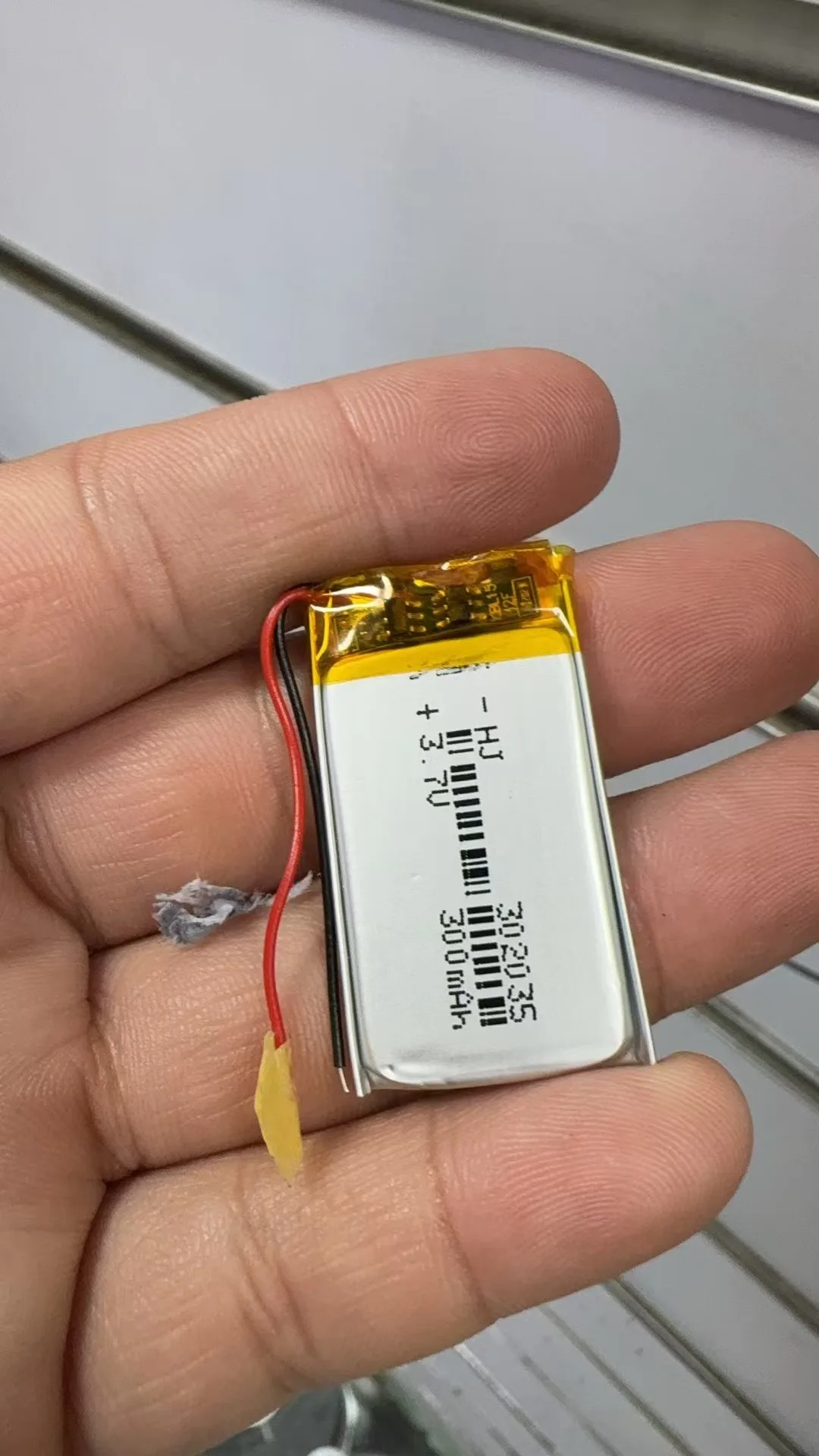 3.7V polymer lithium-ion battery 2.0 express video early education machine 302035 dynamic charging 300MAH protection