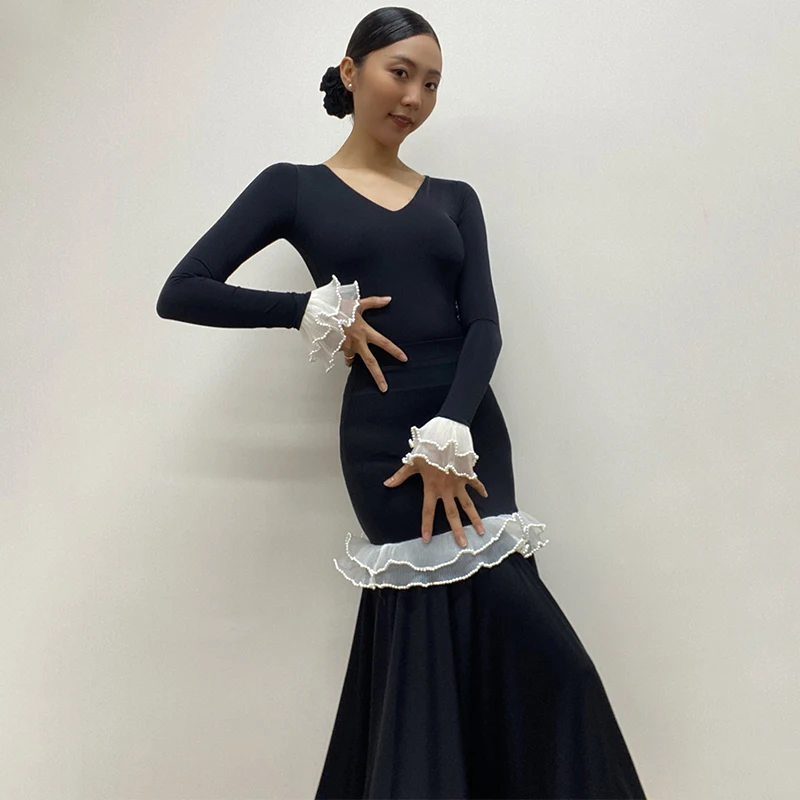 2025 vêtements d'entraînement de danse de salon hauts à manches longues jupe longue en dentelle femmes Costume Latin Walrz robe de concours de danse BL16035