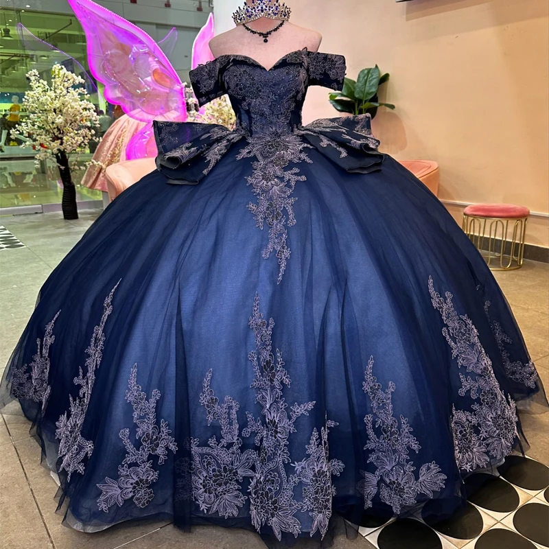 

Темно-синие блестящие платья Quinceanera с открытыми плечами и аппликацией из кружева и бусин, тюлевые платья 15 de anos, бальное платье, роскошное милое платье 16 лет