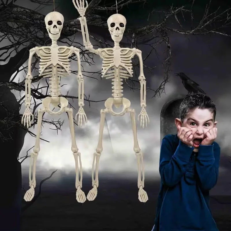 Bewegliches Ganzkörper-Skelett als Halloween-Dekoration, Hängender Totenkopf aus Kunststoff mit beweglichen Gelenken für Spukhaus-Partys – Detail 7