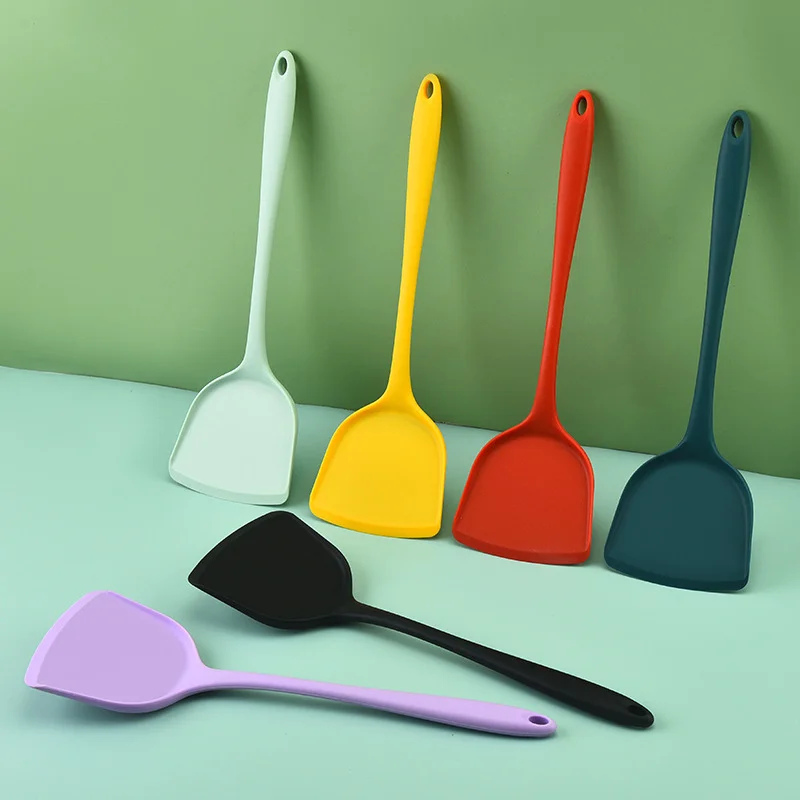 Silicone Spatula Household Kitchen Utensils Non-stick Cooking Shovel Integrated Silicone Kitchen Utensils Comfort Handle