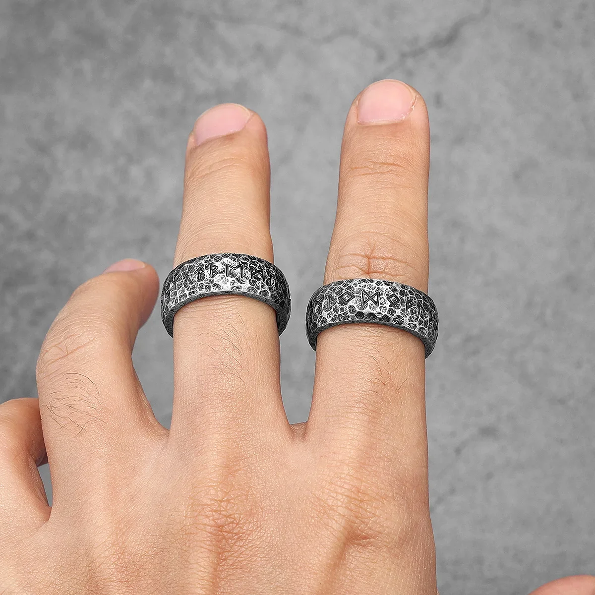 خمر فايكنغ رون الدائري الرجال الشمال الأساطير الفولاذ المقاوم للصدأ المتعثرة تميمة الفرقة للذكور متسابق المجوهرات الرجعية هدية بالجملة