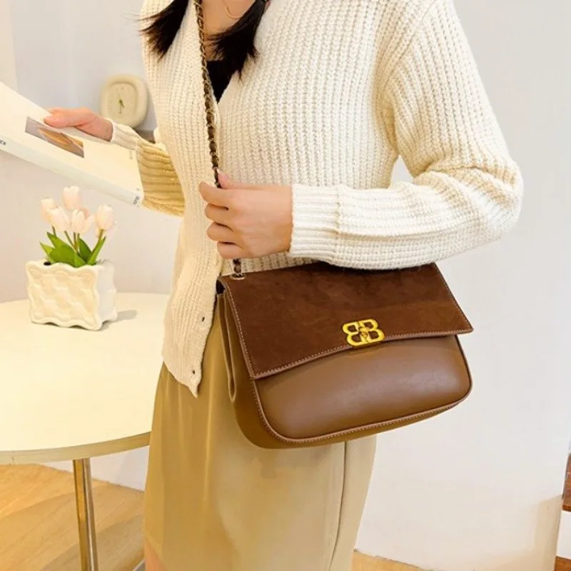 

2025 New Modern European Style Handbag - Creative Individual Exquisite Crossbody Bag Versatile for Women