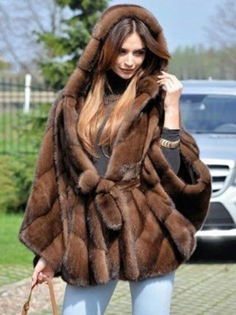 Hot Sale Of High Quality Faux Fur Coat Warm And Comfortable Hooded Short Faux Mink Coat For Women