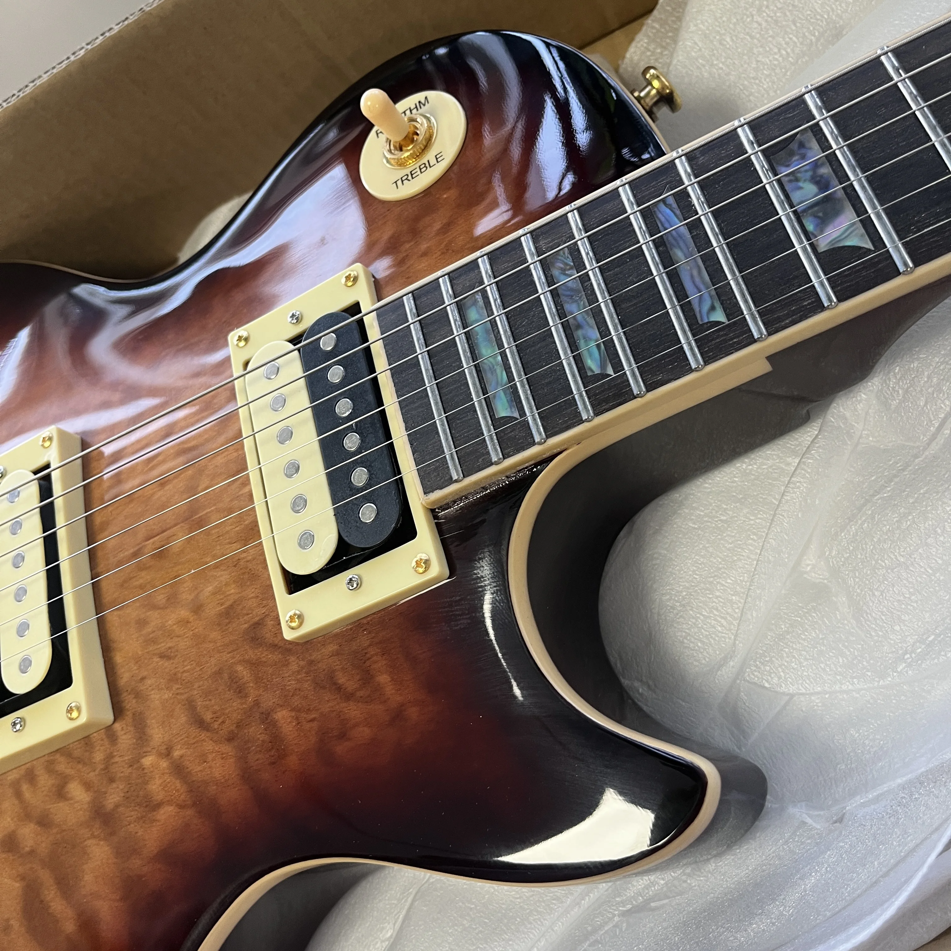 تخصيص البني الغيتا الكهربائية زيبرا بيك اب الذهب الملحقات خشب الورد الأصابع خشب الكرز الجسم شحن مجاني