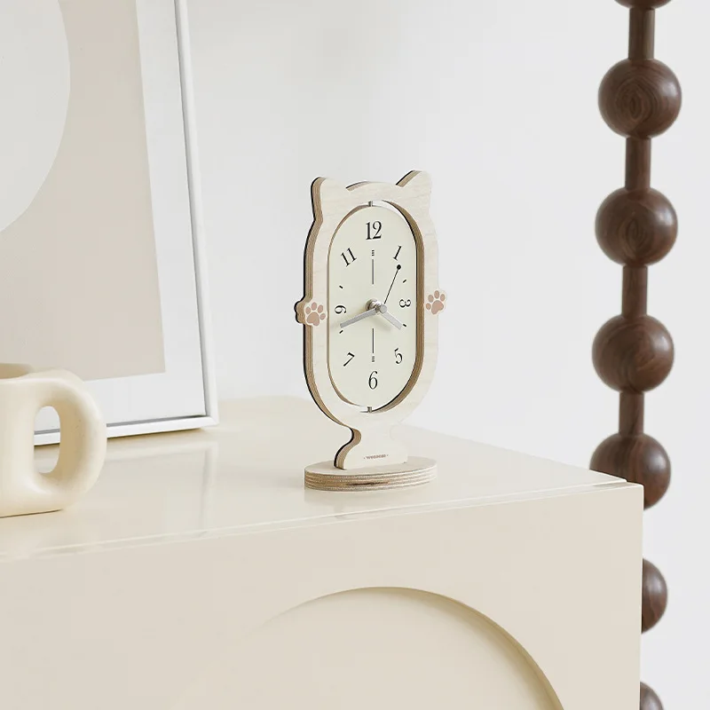 

Creative Rotating Clock Desktop Ornament for Home Entryway Living Room Table Decor Modern Furnishing Accessory Desk Table Clocks