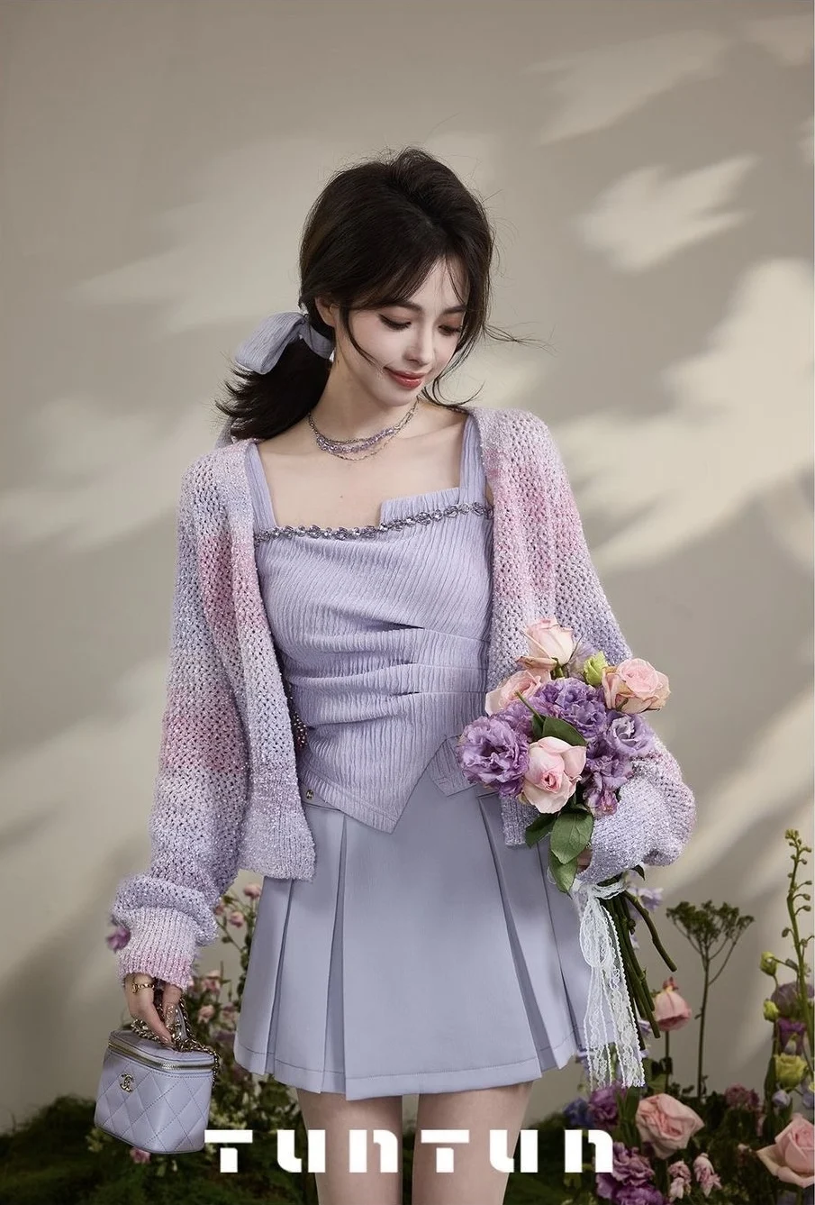 لقطة حقيقية 2025 سترة نسائية جديدة متدرجة باللون الوردي والأرجواني سترة ناعمة حلوة بأكمام طويلة ورقبة مستديرة رائعة محبوكة قمة الموضة T #4