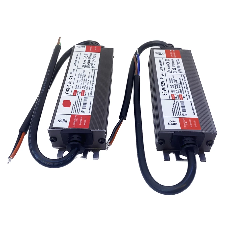 Trasformatori di illuminazione impermeabili 36W AC 110V 220V a DC 12V 3A LED Driver 24V 1.5A IP67 alimentatore adattatore per barra di striscia LED