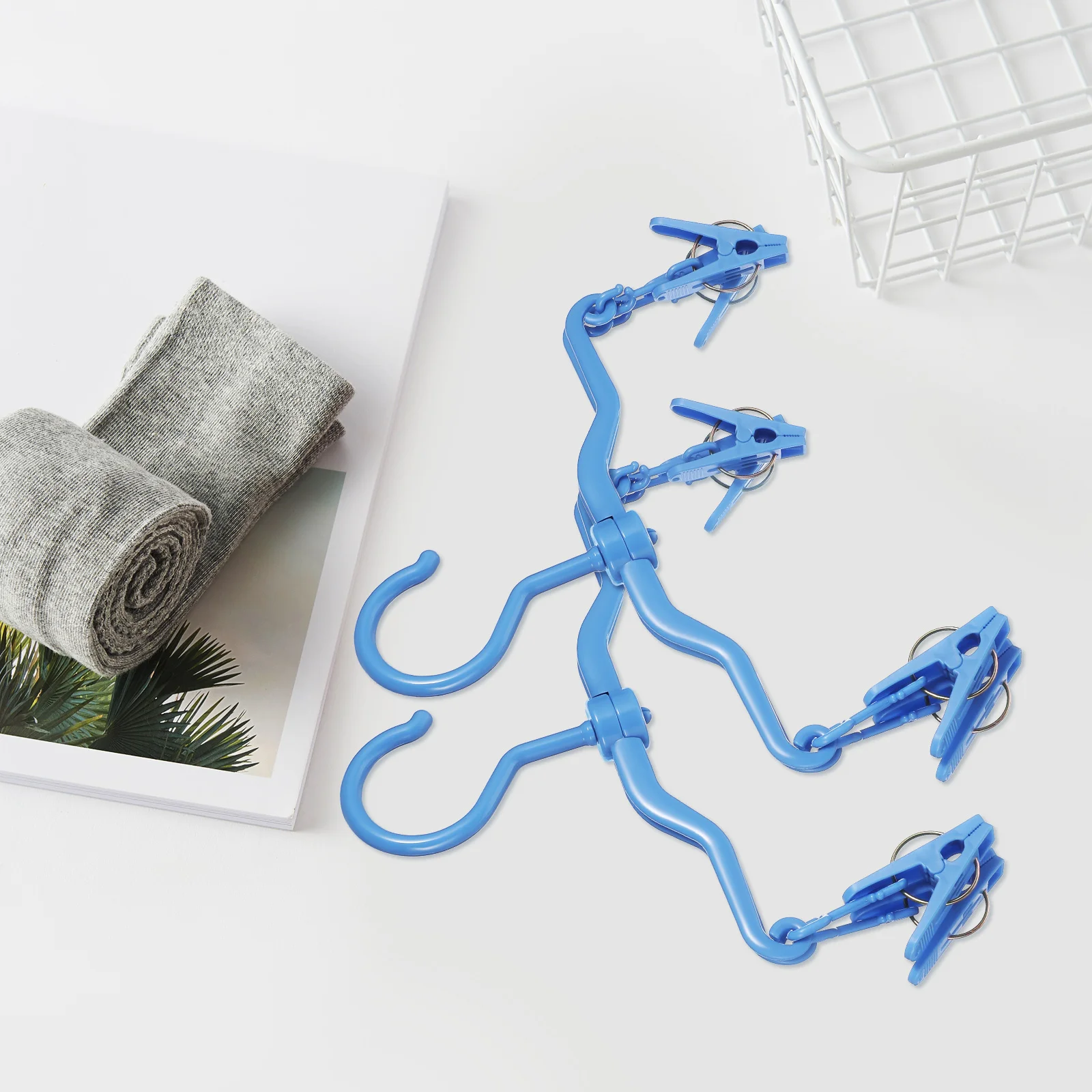 

5Pcs Foldable Jeans Hangers Heavy Duty Pants Hangers Clips Space Saving Drying Rack Socks Skirts Clothes Closet Organizers