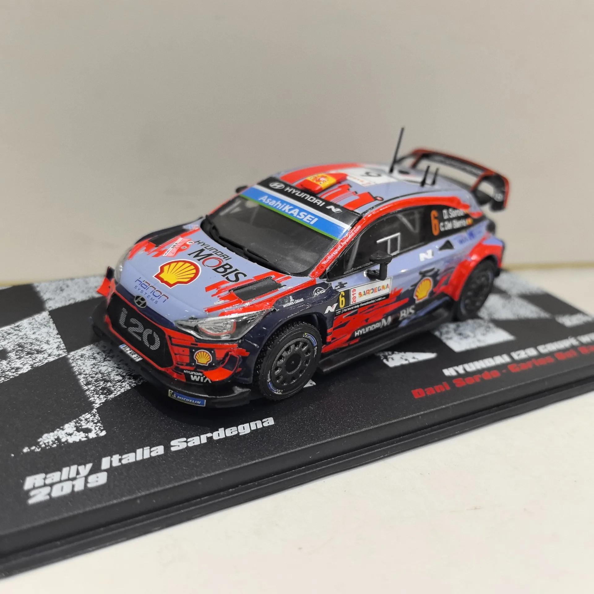 

Diecast DEA 1/43 Slcae HYUNDAI I20 #6 WRC 2019 Hyundai Rally Car Alloy Car Model Collectible Toy Gift Souvenir Display Ornament