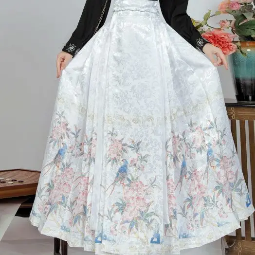 Original Hanfu Horse-face Skirt High End Jacquard Woven Fabric Women's Clothing Traditional Horse Face Skirt Spring Autumn view 3