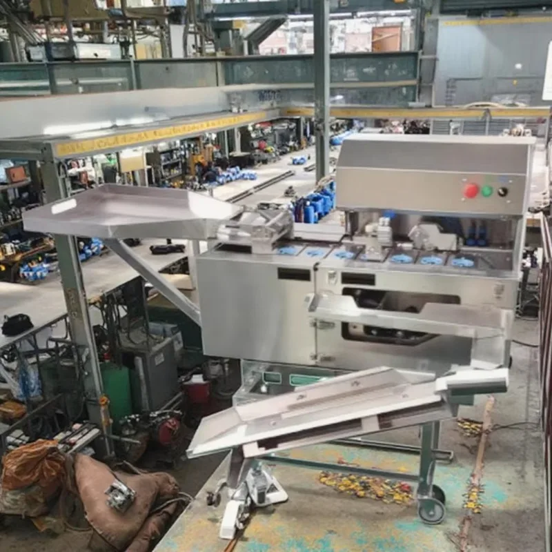 Custom 8-head Automatic Egg Breaking Separator Mobile Stainless Steel Egg Liquid Processing Machine For Egg Factory