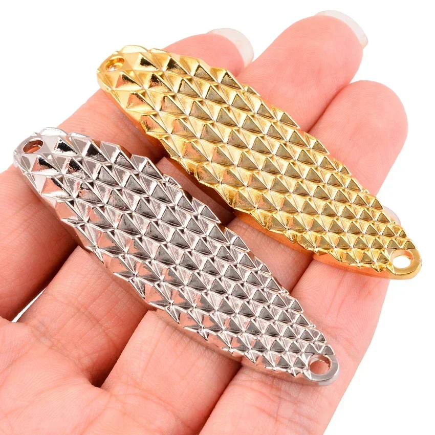 1Pcs Metal Spinner Spoon Fishing Lures 5g 7g 10g 15g Gold Silver Artificial Bait With Feather Treble Hook Trout Pike Bass Tackle