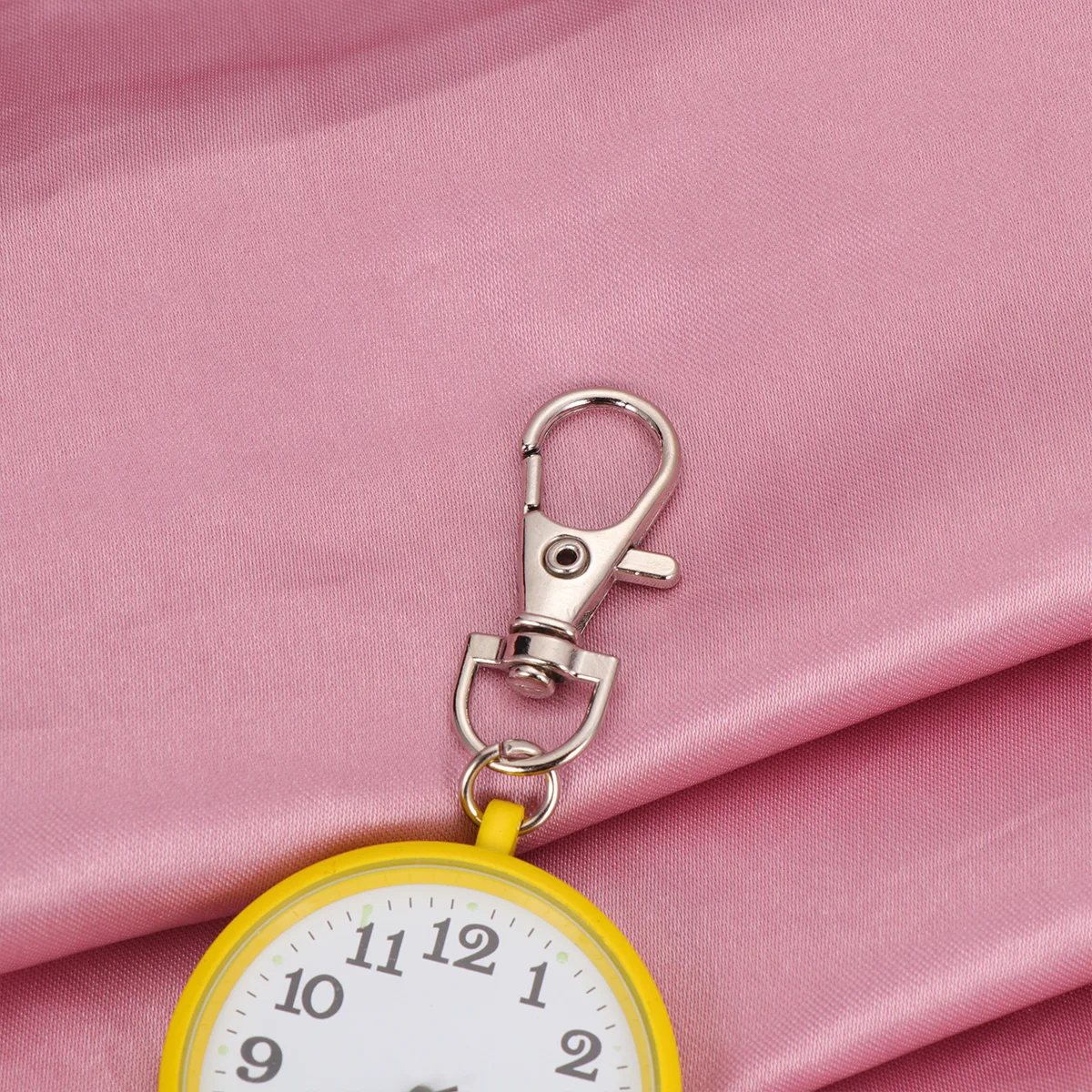 

Vintage Pocket Watch Necklace for Men Women Retro Yellow Hanging Watch Pendant Chain Premium Movement Accurate Time Fashionable