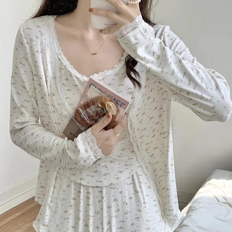 

Комплект ночного белья из трех предметов без бретелек Pure Desire из модала для девочек с милым кардиганом с цветочным кружевом, домашняя одежда, весенне-осенний комплект