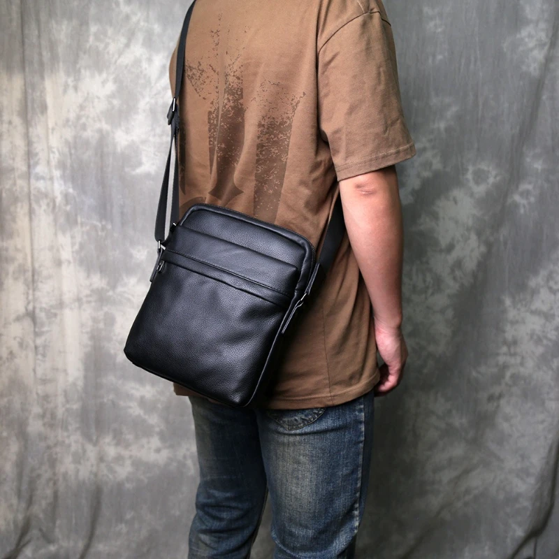 New Men's Genuine Leather Shoulder Bag Top Layer Leather Casual Vertical Crossbody Bag Trendy Men's 10-inch IPad Messenger Bag
