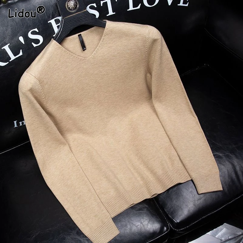 

Men's 2023 Autumn and Winter Pullover V-neck Spliced Sweater Knitted Solid Color Fashion Commuter Versatile Long Sleeved Tops