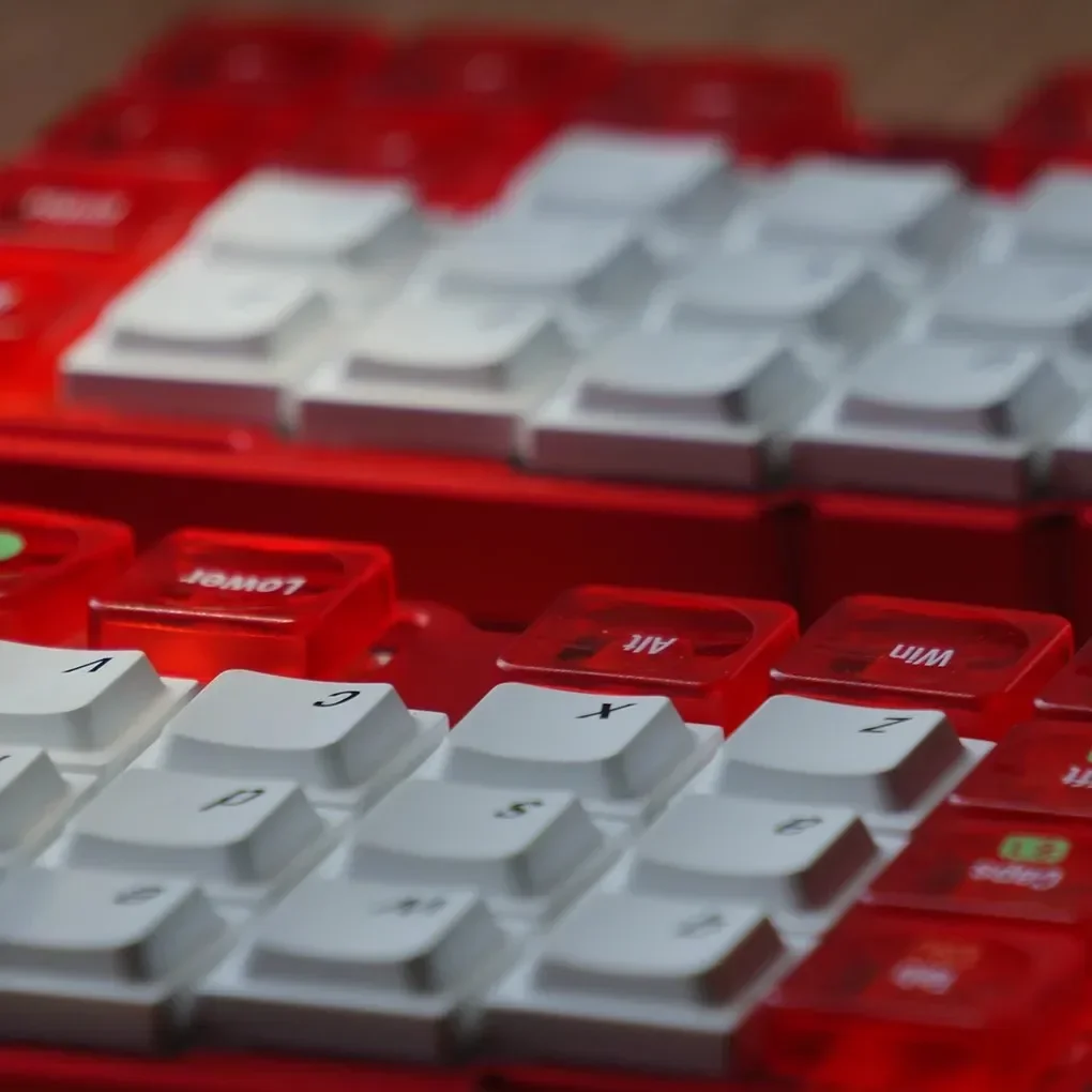 Jezail Funder Cornix Split Keyboard Dual Mode Low Profile CNC Aluminum Case With Knob Wireless Mechanical Keyboard Support Vial