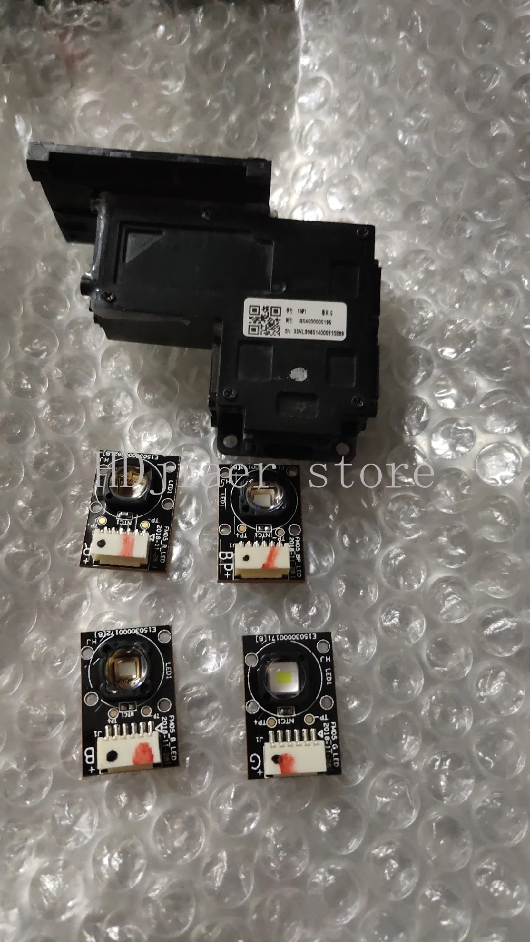 

Projector Youth Edition, LED light path bulb is super bright and super clear