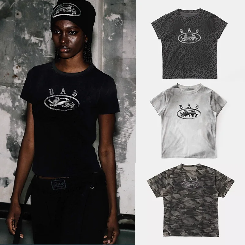 レトロアメリカンヒョウ柄レター半袖Tシャツストリートセクシーガール迷彩トップ男性と女性のための夏の綿ブレンド