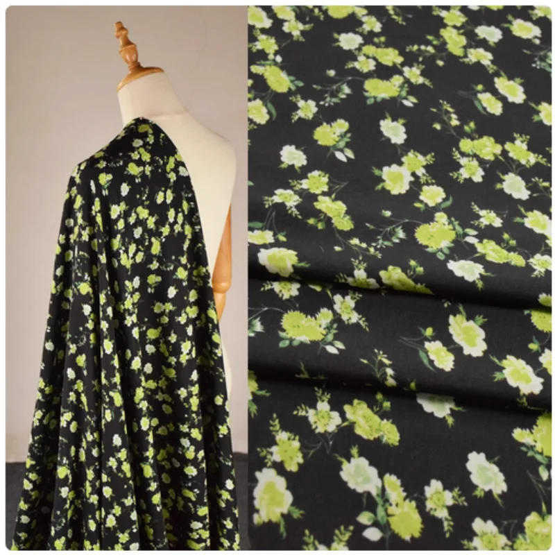 

Fashion Black Bottom Green Flower Print High Grade Chiffon Fabric, Spring Summer Dress, Shirt Sewing Tissue, T2277