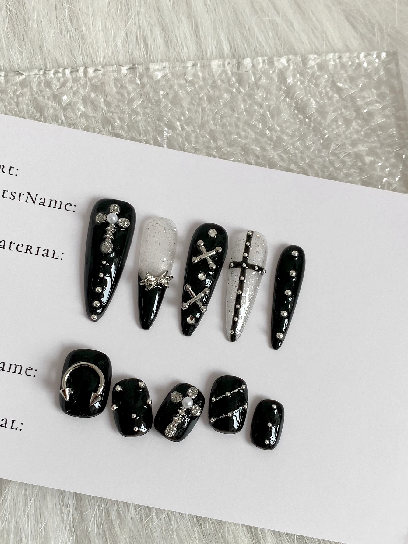 Ongles à coller de style punk  - Nail Art Press On avis et prix