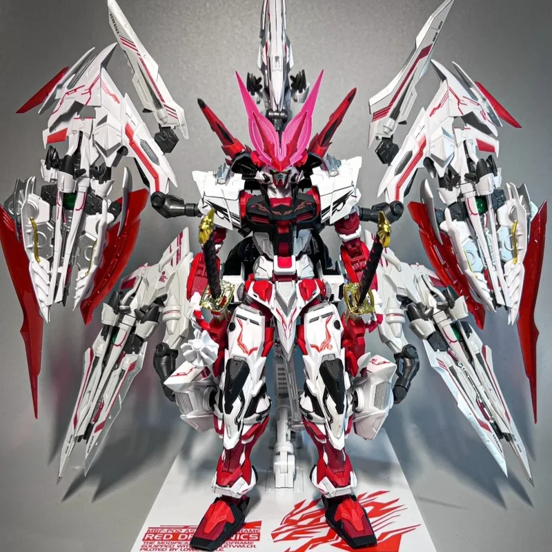 【IN MAGAZZINO】DABAN 8836 MG 1/100 Red Dragonics Astray Kit modello di assemblaggio MB Style MBF-P02 Action Figure Robot Modello in plastica Giocattolo
