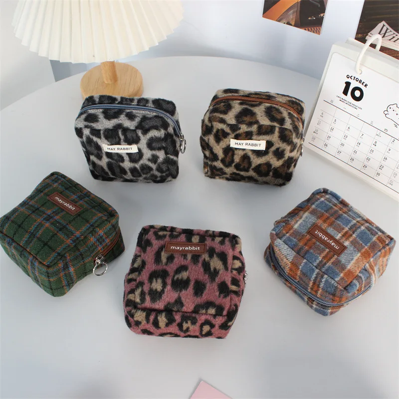 New Retro Plaid Small Square Cosmetic Organizer Bags Women Lipstick Case Mini Makeup Bag Sanitary Pad Pouch Travel Toiletry Bag