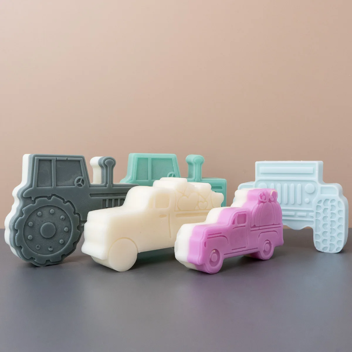 Love Gift Lorry Heart Pickup Truck Silicone Candle Mold Farm Tractor Harvester Soap Resin Mold Boy Birthday Chocolate Cake Decor