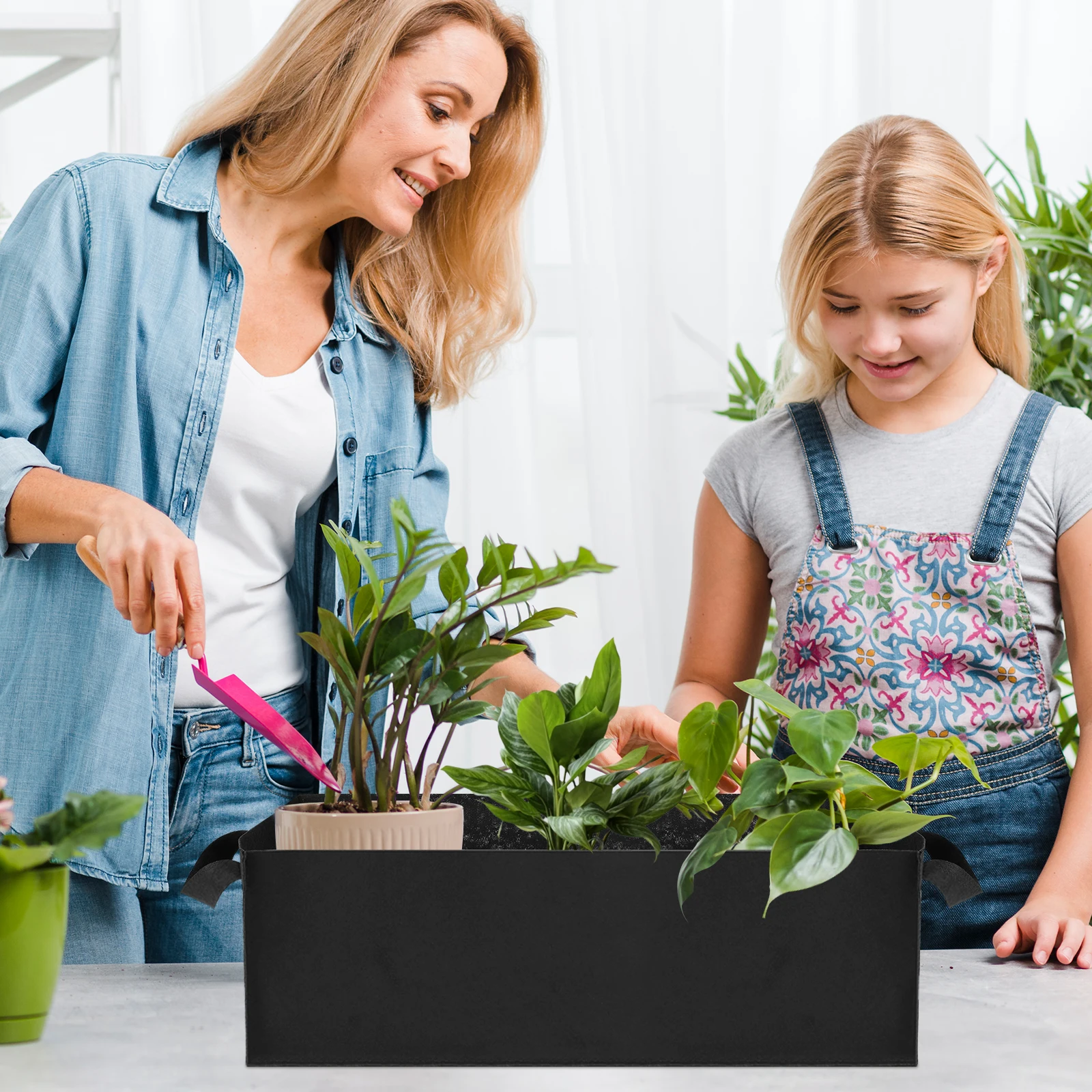 

2pcs Square Garden Planting Bags Foldable Lightweight Grow Containers with Double Handles Reusable Hydroponic for Vegetables