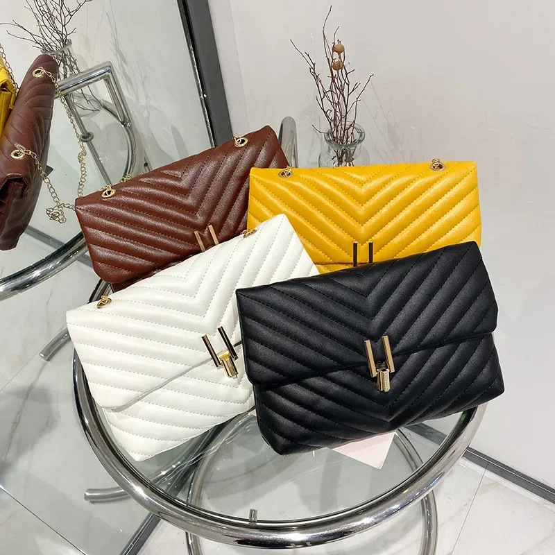 Women\'s bag 2023 new fashion casual V-pattern rhombic embroidery chain messenger small square bag one-shoulder mobile phone bag