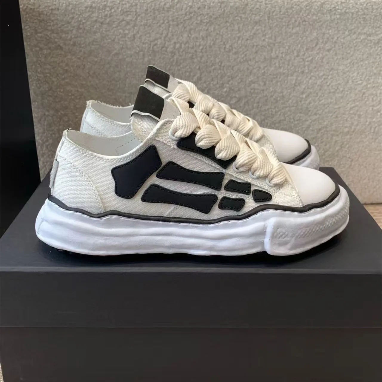 أحذية العظام للرجال والنساء سميكة القاع الارتفاع زيادة موضة الاتجاه منخفضة أعلى قذيفة رئيس شخصية مذابة قماش غير رسمي #6