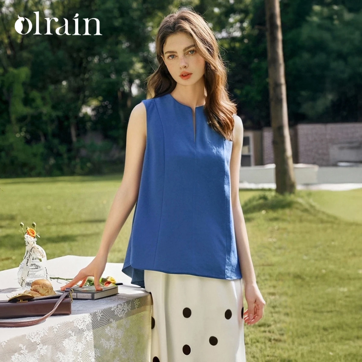 

OLrain Women's Klein Blue Sleeveless Blouse 2026 Spring New Fashion Round Neck Slit Detail Loose Fit Casual Shirt O57XX98201