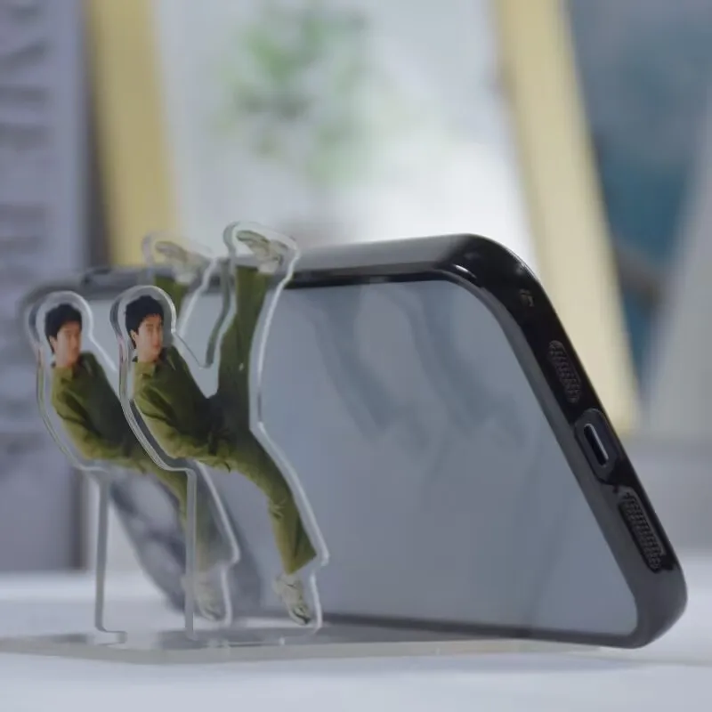 왕이보의 이동용 맞춤형 휴대폰 거치대, 게으른 사람들을 위한 애니메이션 관련 창작 선물, 사람 모양 스탠드