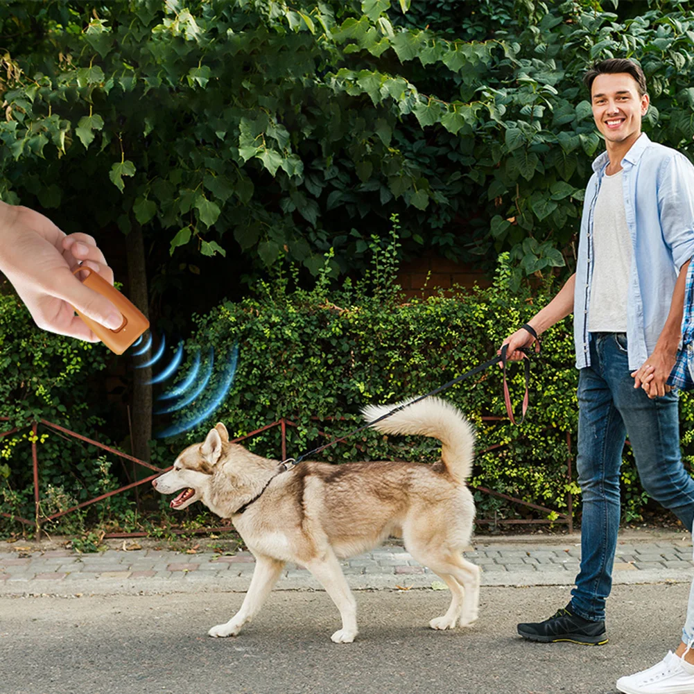 Mini Ultrsonic Dog Trainer High Power Ultrasound Flashlight Dog Repeller Type-C Rechargable for Dog Driving and Training Tool