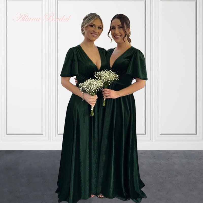 

Emerald Green Velvet Wedding Bridesmaids Dresses 2023 V-neck Long Wedding Party Dress with Cap Sleeves Vestidos De Festa