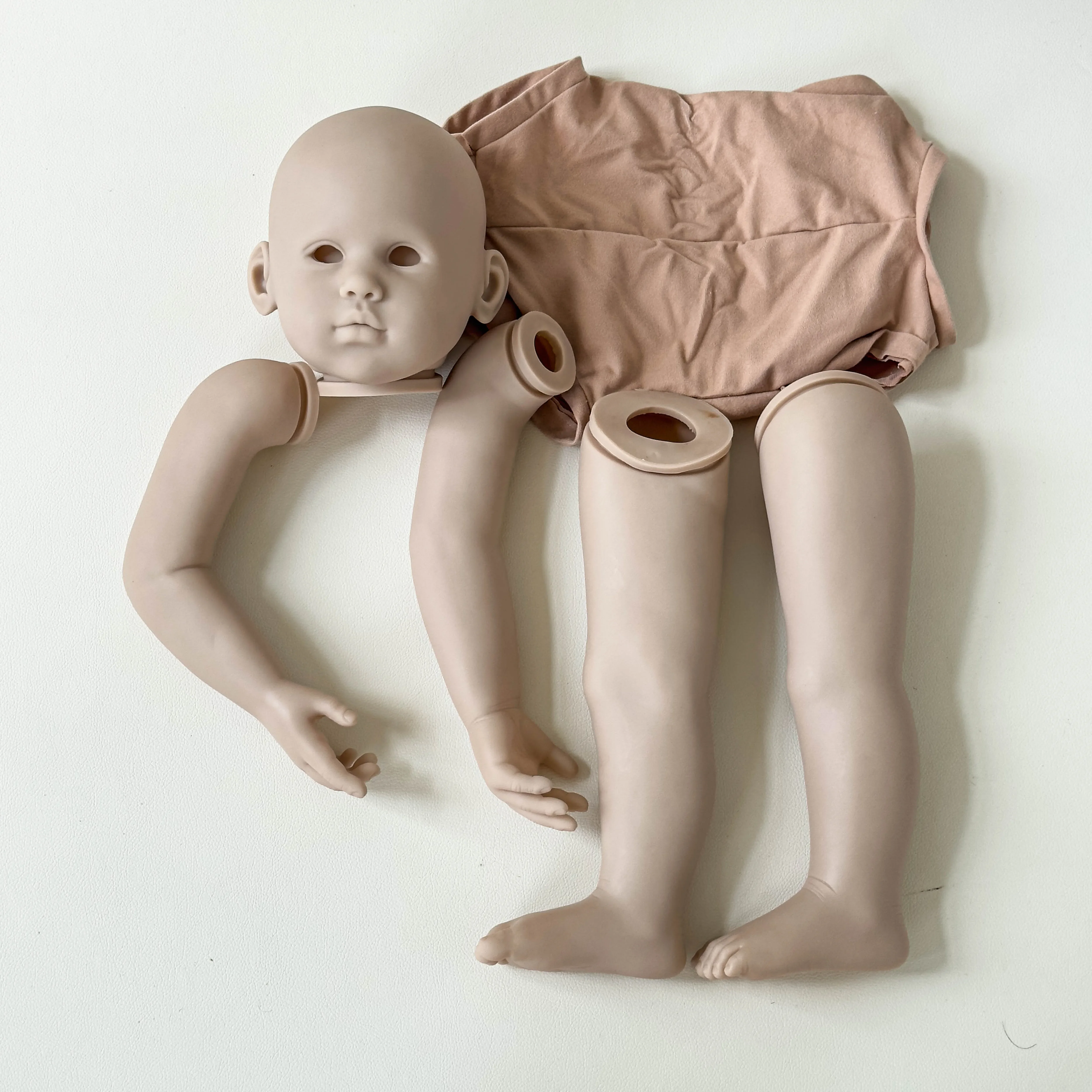 Zestaw dla lalki Reborn EGO 32 cale, Louisa, edycja limitowana, popularny zestaw, miękki korpus, wrażenie dotyku jak świeży, kolorowy zestaw winylowy.