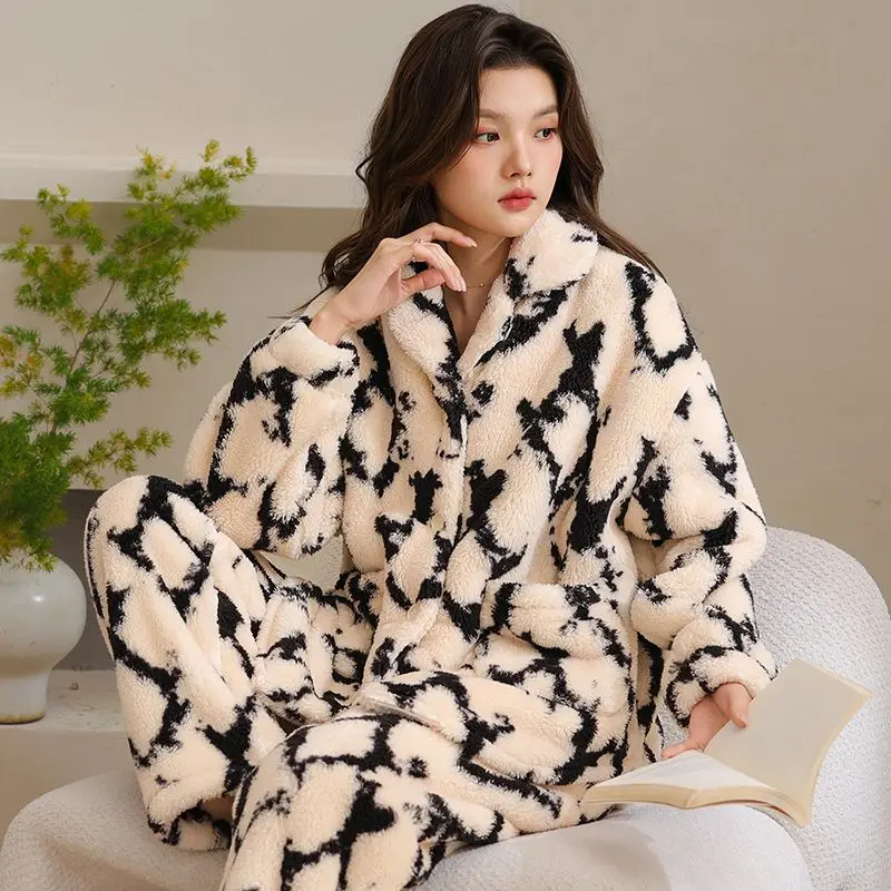 

Утепленный женский пижамный комплект, зимний теплый пижамный комплект, минималистичная одежда для сна, которую можно носить в качестве верхней одежды, комплект ночного белья из кораллового флиса, домашняя одежда