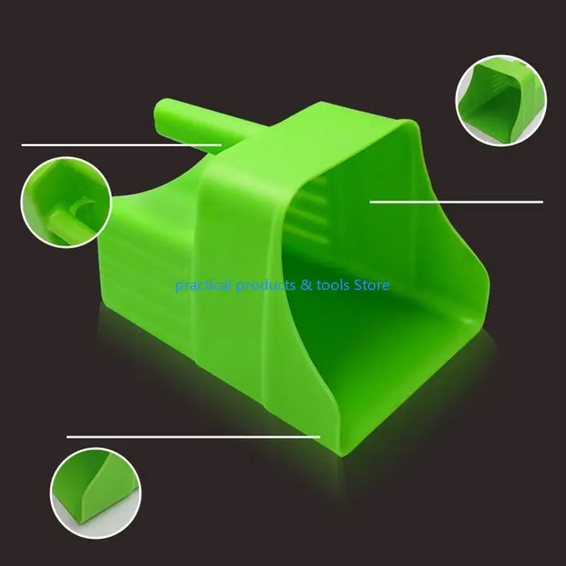 77JB Green Color Plastic Feeding Scoom