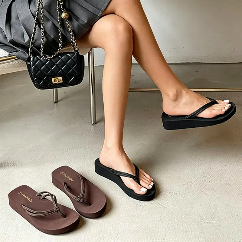 Weiche Wolken-Flip-Flops mit dicker Sohle für Damen, Sommer 2026, Bohème-Plateau-Keilabsatz, Strand-Sandalen, bequeme rutschfeste Hausschuhe für Damen – Detail 3