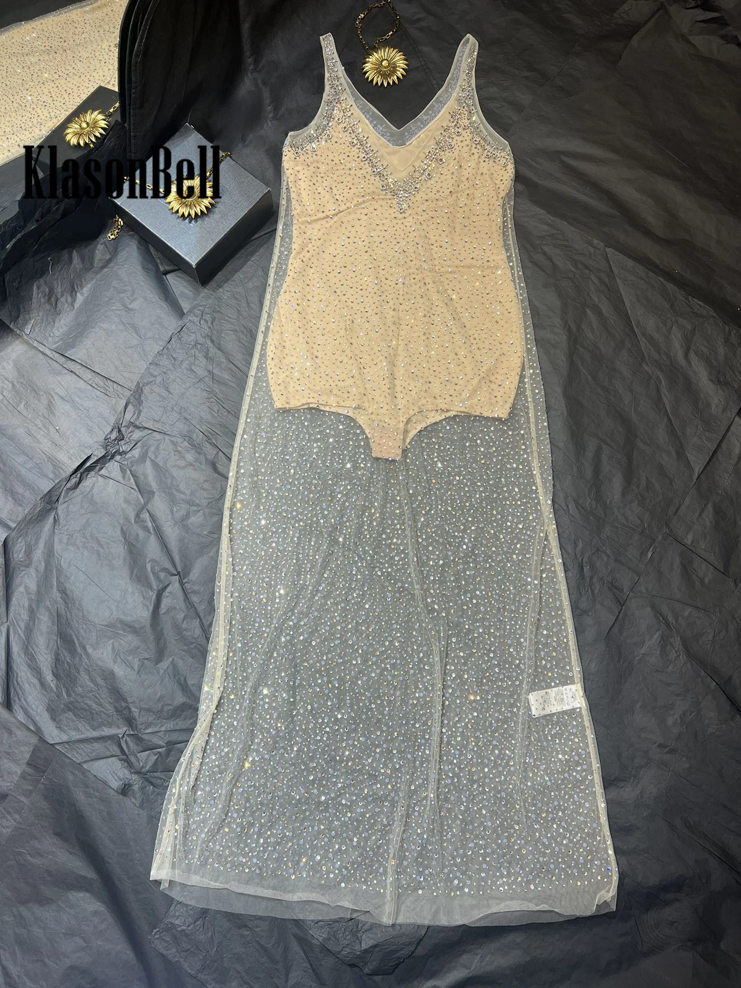 8.17 KlasonBell Female New Luxury Bling Diamonds Beading Dress Temperament Sexy Sheer Mesh V-Neck Suspender Banquet Party Dress