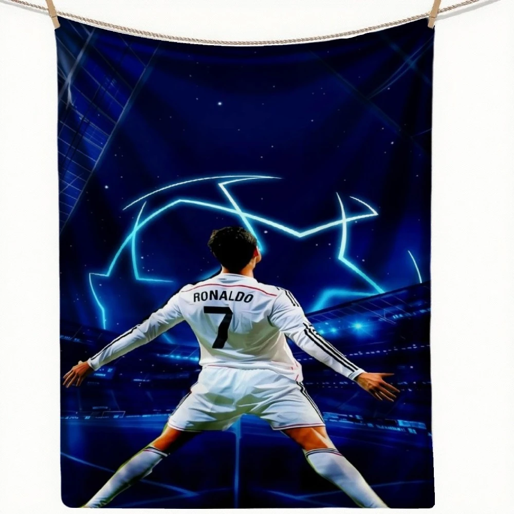 Soft Comfortable Blanket Featuring Football Star Cristiano Ronaldo (CR7) – Ideal Fan Collections, Gifts, and Home Outdoor Decor