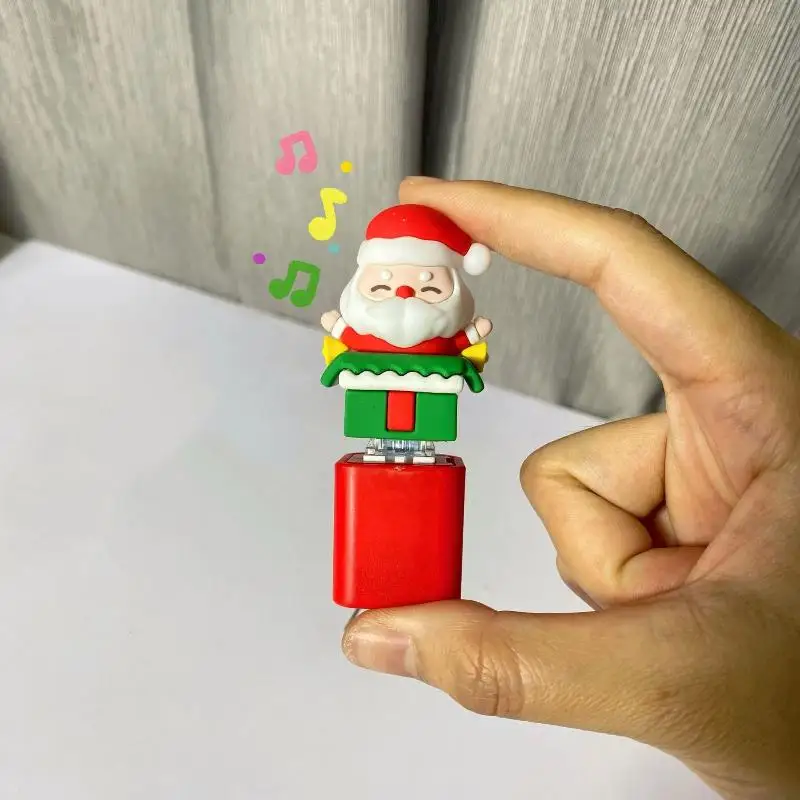 Santa Claus Stress Relief Keychain with Squeaky Voice Function Cute Key Ring Adorable Bag Pendant Perfect Christmas Surprise Gi