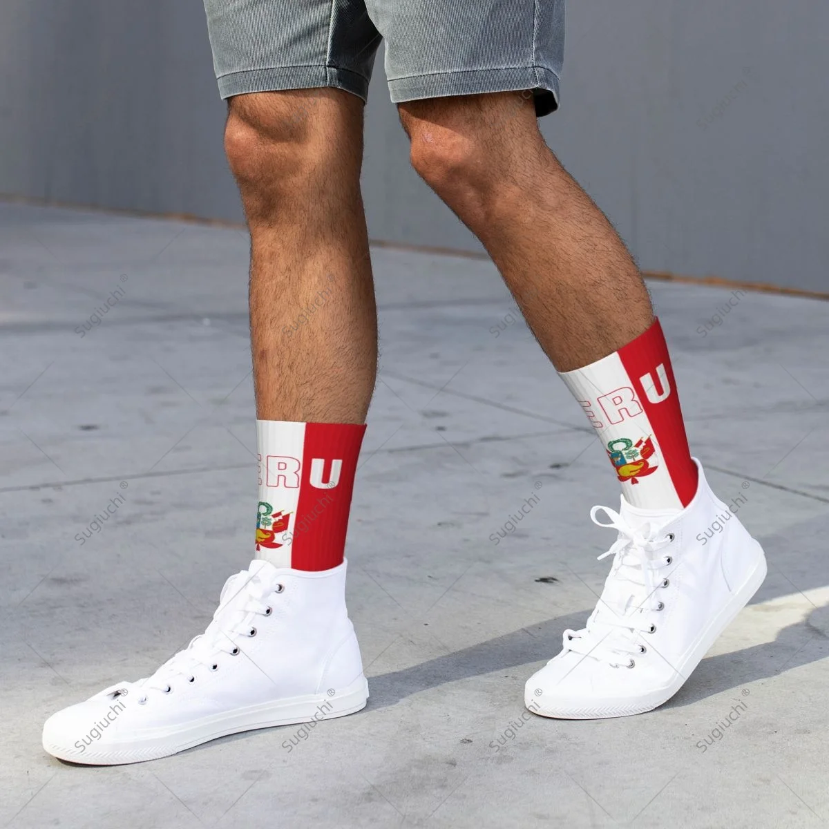 ثلاثية الأبعاد مطبوعة بيرو العلم البوليستر منتصف العجل الجوارب للرجال النساء Kawaii الجوارب الشارع سكيت الجوارب