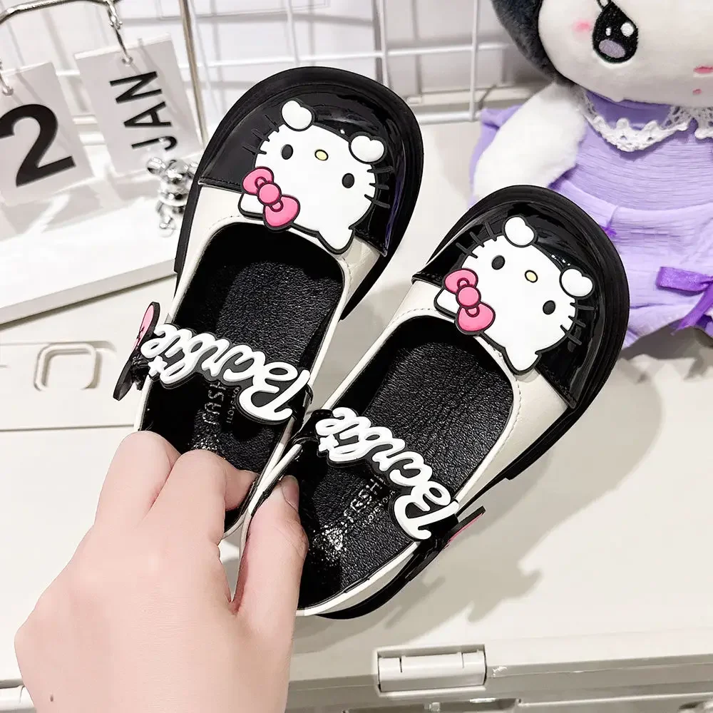 Girly Heart Kawaii Sanrio Anime Hello Kitty sepatu putri anak-anak kartun lucu lembut Ins sepatu papan Hitam indah hadiah untuk anak-anak