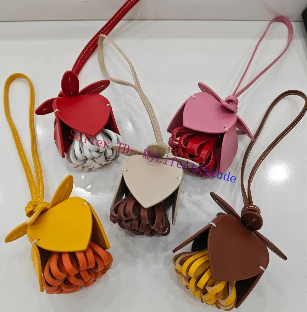 

Lovely Leather Trick 3-D Flower Bag Charm Pendant Hanging Ornament For Handbag Backpack Car Purse Keychain Keyring 6 Colors
